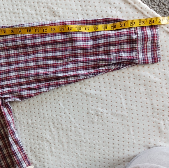 XxL 💙 Red plaid button-up shirt - Picture 2 of 9